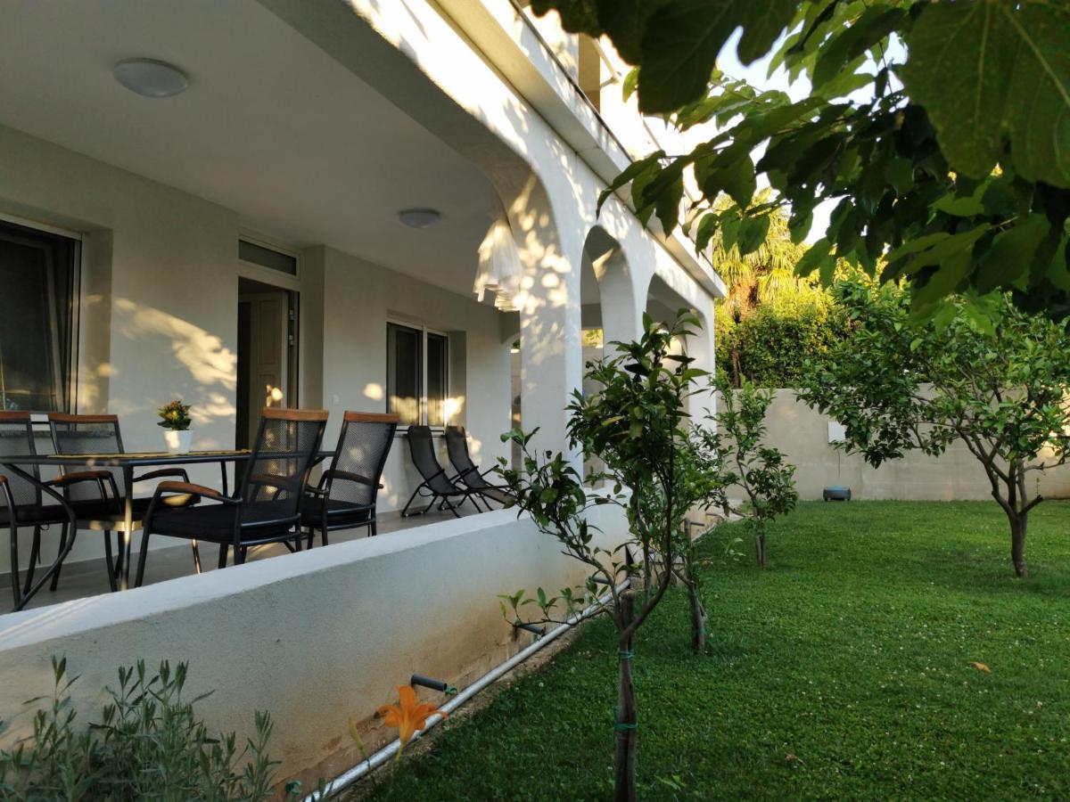 Apartment Olive Selce Bagian luar foto